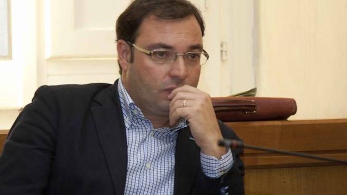 palladino s intervenga per la segnaletica stradale su via acquafredda