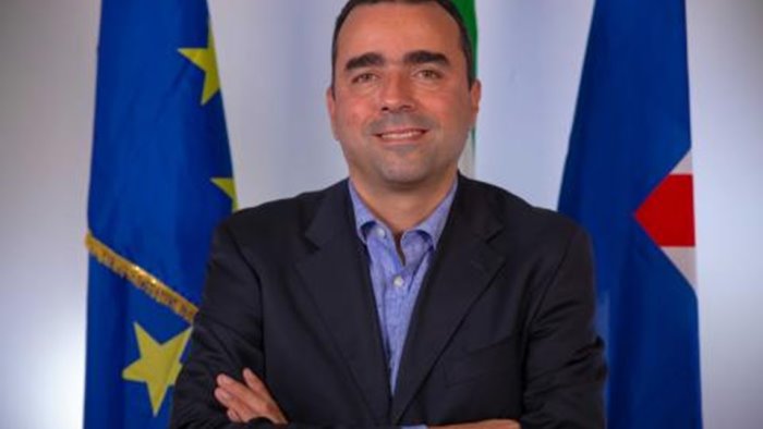 pierro lega presidente porto napoli salerno non incompatibile