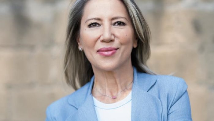 ornella de sisto scendo in campo per contribuire alle battaglie di forza italia