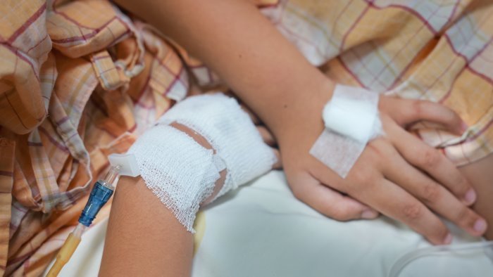 san cipriano picentino si ferma per l ultimo saluto al piccolo carlo