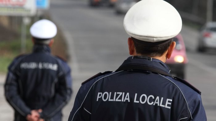 san martino sequestrato autocarro che trasportava alimenti conservati male
