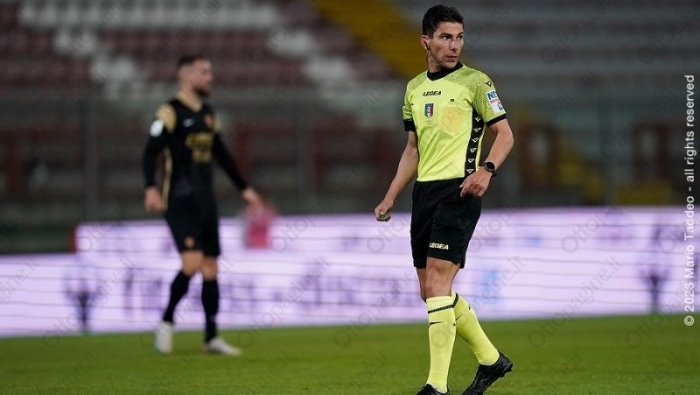 l arbitro di frosinone avellino la designazione dal campo e al var