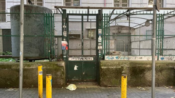 vomero capodanno a breve riaprono le scuole ma non la biblioteca croce