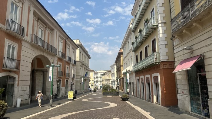 festival citta spettacolo divieto di vendere bevande in vetro e in lattina