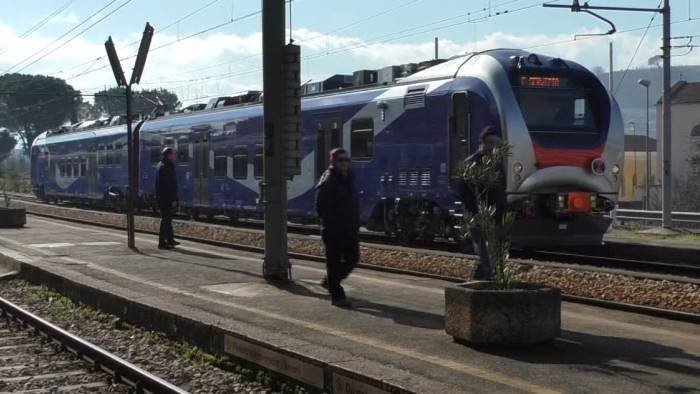 due nuovi treni regionali in campania trenitalia investe oltre 24 milioni di