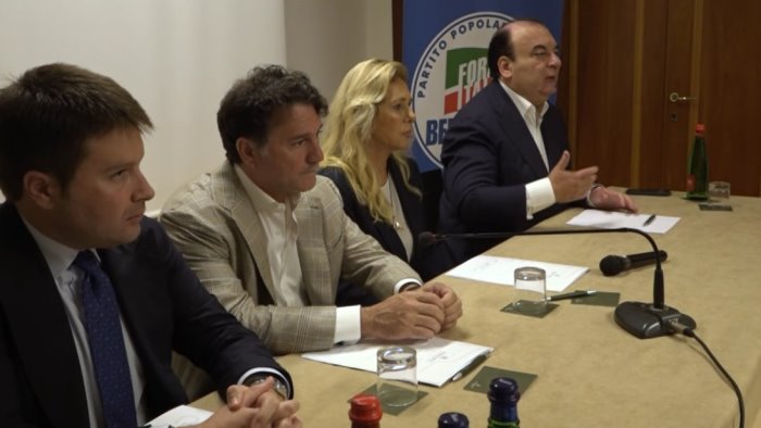 regionali martusciello forza italia chi perde resta in consiglio regionale