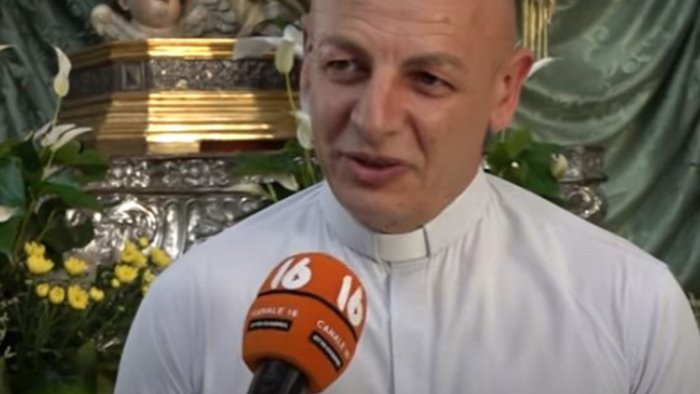 spari ad avellino don pasquale no all indifferenza ecco un piano per i giovani