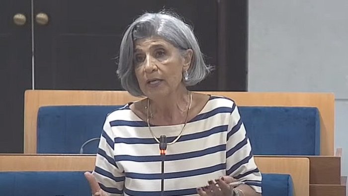 muscara pozzuoli difende i cittadini napoli resta a guardare