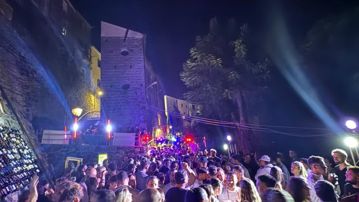 termina festa del vino di castelvenere il comune piu vitato d italia