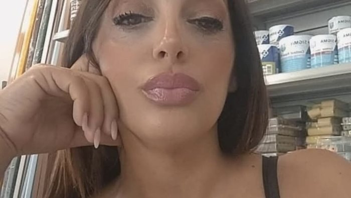 femminicidio di montecorvino fermato l ex compagno della 36enne