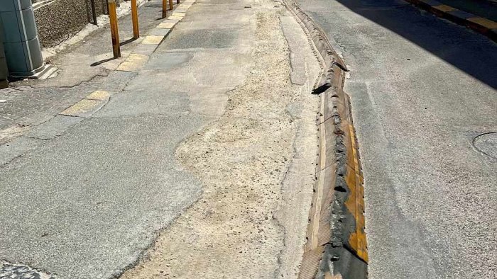 napoli via luigia sanfelice la strada piu sgarrupata del vomero