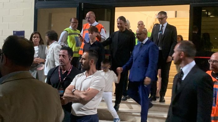 salernitana iervolino torna all arechi la vittoria gli strappa un sorriso