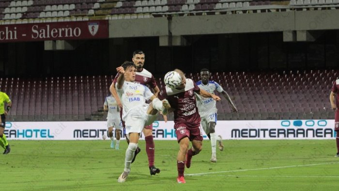 salernitana siracusa 1 0 villa vittoria preziosa l obiettivo e chiaro
