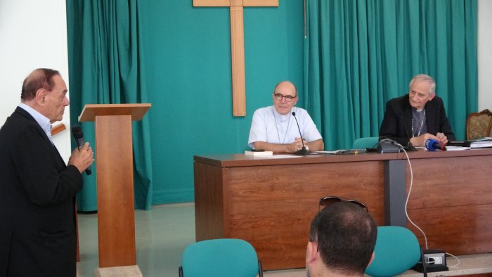 aree interne vescovi e forum cambiare prospettiva ecco il documento