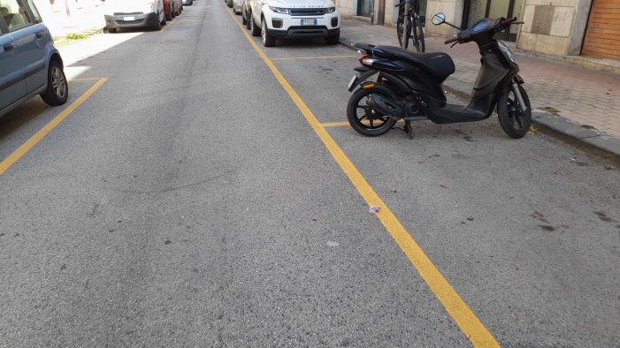 avellino rivoluzione parcheggi le strisce per sosta residenti diventano gialle
