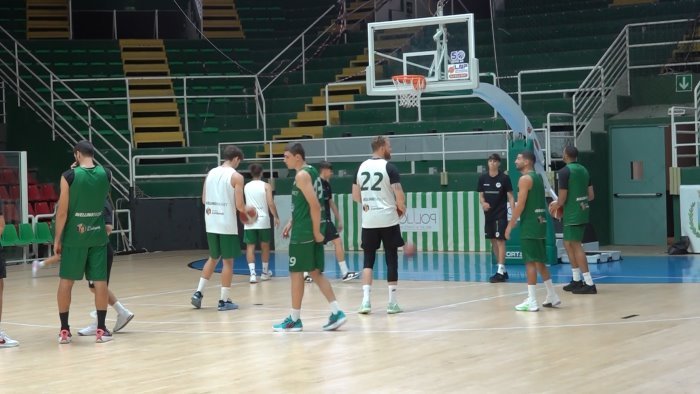 avellino basket e la vigilia del test con la juvecaserta