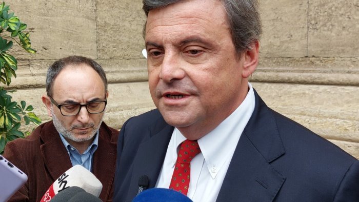 fico candidato presidente calenda si sfila piuttosto mi taglio le mani