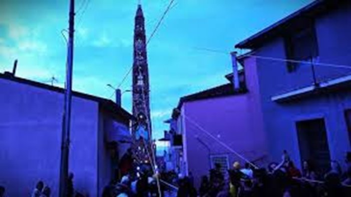 villanova del battista e il giorno della tirata del giglio in paese