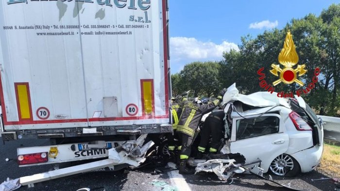 incidente sull a30 nei pressi di nocera morto 38enne