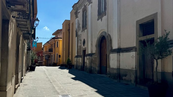 estate arianese e il giorno della cena in bianco anteprima di vicoli e arte