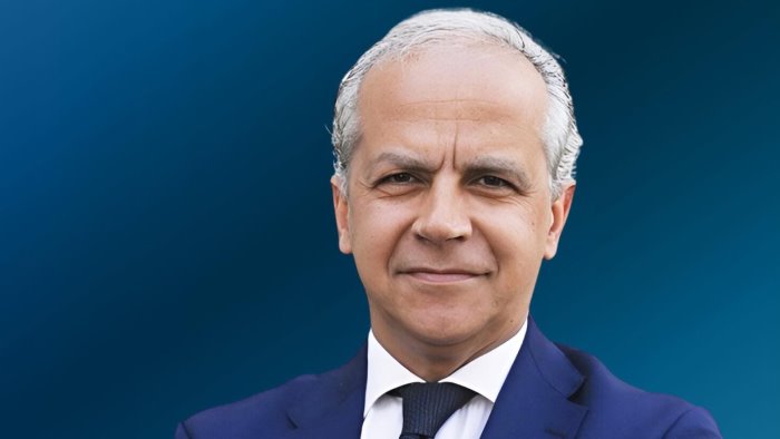 ariano il ministro matteo piantedosi inaugura le 2ue culture 2025 a biogem