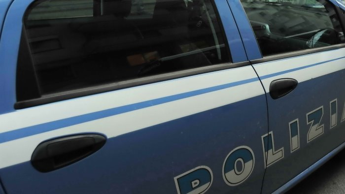 fratelli gemelli accoltellati nel sonno a sarno arrestato l aggressore