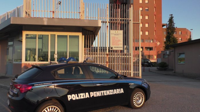 la preoccupazione del sappe nel carcere di benevento possibili casi di scabbia