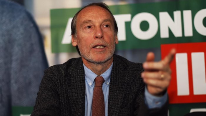 caos alto calore l altola di gengaro dopo l addio di lenzi no ai privati