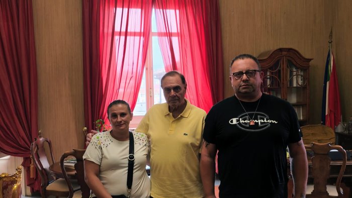 il sindaco mastella incontra la famiglia de luca concordate iniziative