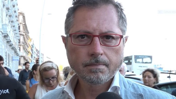 truffa agenzie di viaggi a napoli vacanze svanite e famiglie in protesta