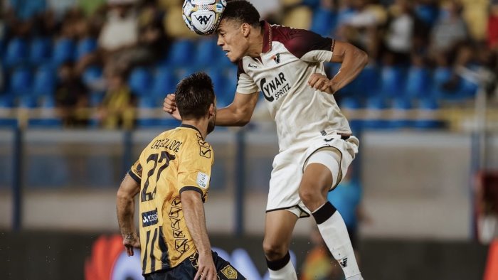 juve stabia venezia 0 0 le vespe sbattono su stankovic pari al menti