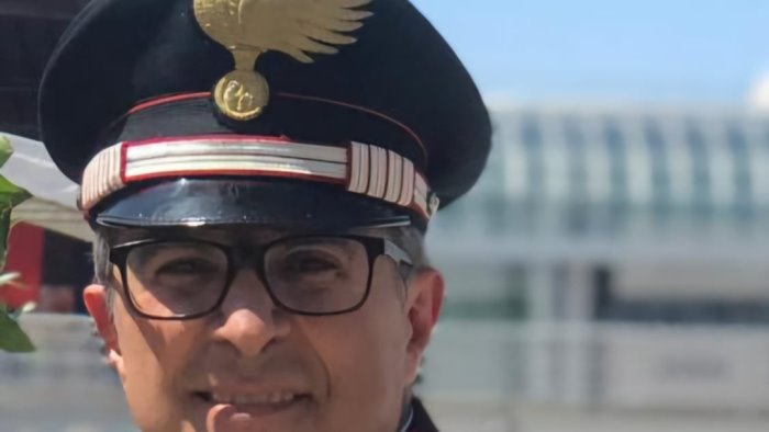 carabinieri il luogotenente maffei lascia la stazione il saluto della comunita
