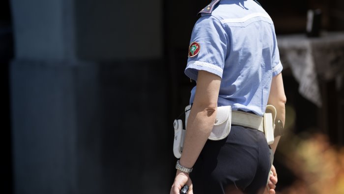 cetara vigilessa paga carro attrezzi per farmaci salvavita di una bimba