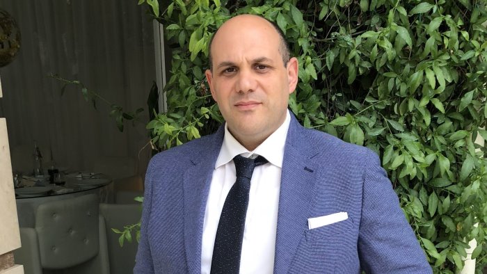 dati vendite primo semestre in irpinia conferma flessione piccoli negozi