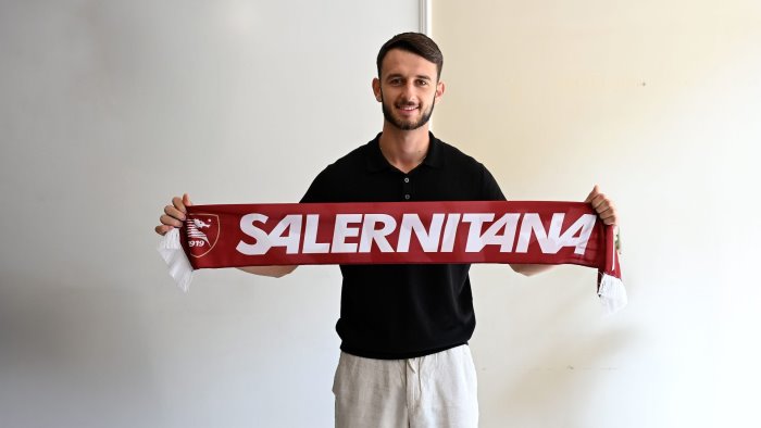 ufficiale salernitana si sblocca il mercato ecco knezovic