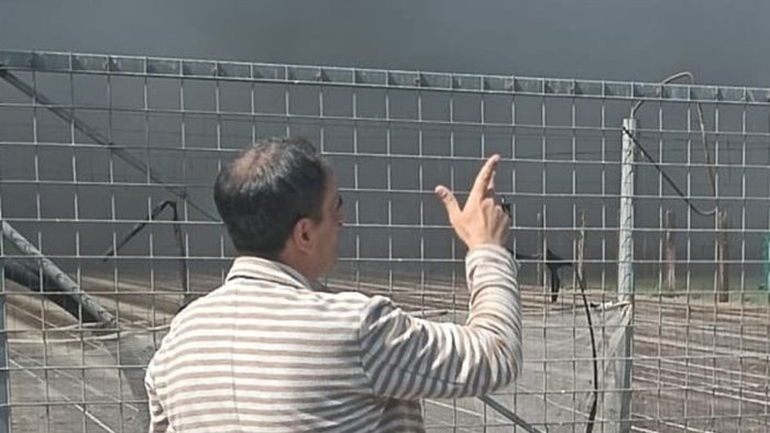 troppi incendi nel napoletano aliberti la magistratura faccia piena luce