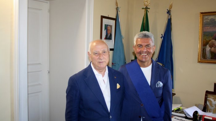 in provincia lombardi riceve moccia l amministratore piu longevo d italia