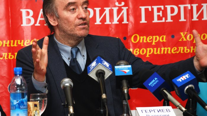 gergiev cancellato alla reggia da mosca nuova protesta contro l italia