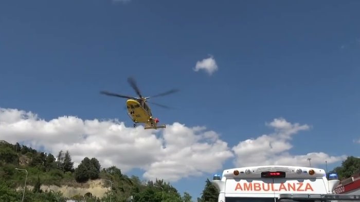 incidente tra auto e moto a grottaminarda centauro in prognosi riservata