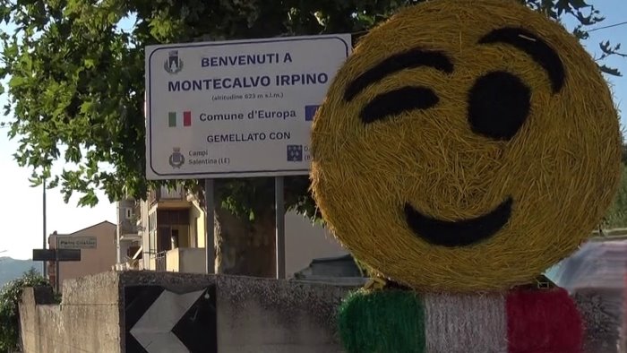 l arte della paglia incanta montecalvo irpino ecco i giganti buoni