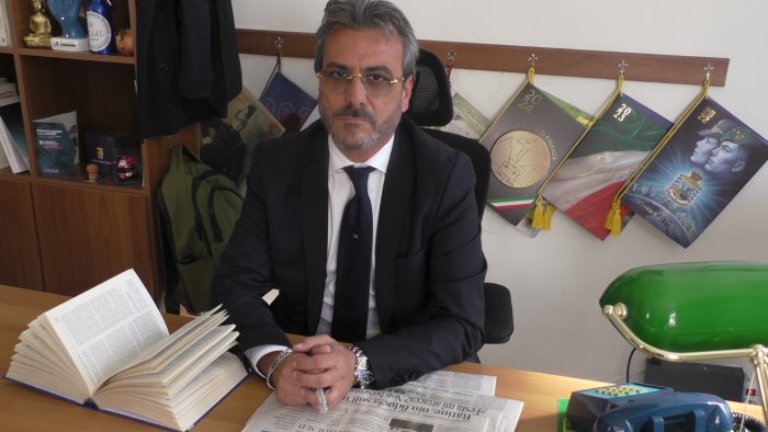 precariato e crisi automotive conseguenze assenza cultura lavoro