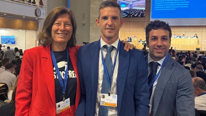 ambiente a ginevra ancora lontano l accordo sul trattato globale sulla plastica