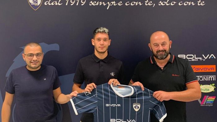 cavese arriva un attaccante dal milan