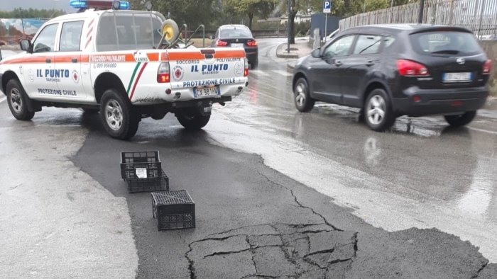 baronissi proseguono i lavori alla condotta fognaria