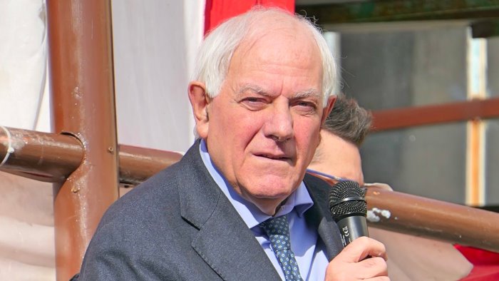 melito il sindaco ferma la scuola fino al 3 ottobre