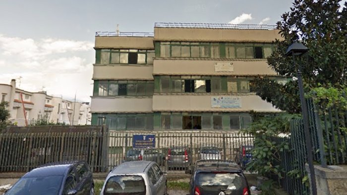 Roccapiemonte, si allaga il liceo Rescigno: "Subito i lavori" -  Ottopagine.it Salerno