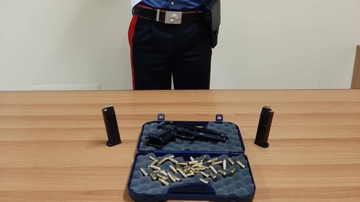 battipaglia armi detenute illegalmente arrestato 47enne