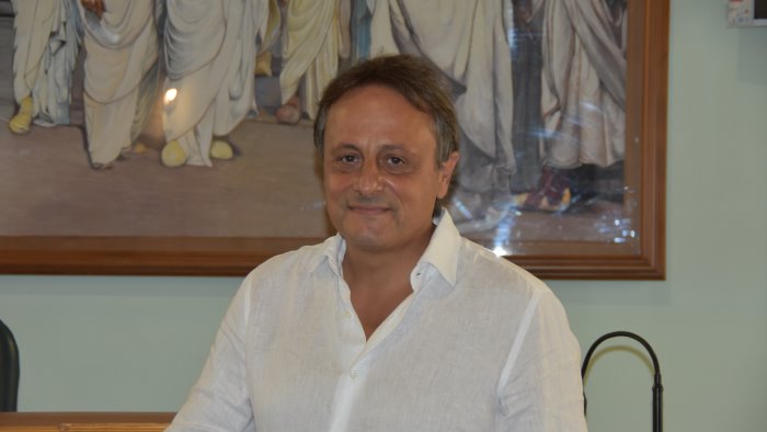 cerrato la scelta e tra vecchia politica e cambiamento