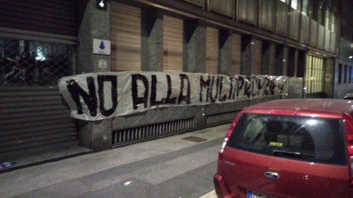 no alla multiproprieta la protesta granata arriva a milano