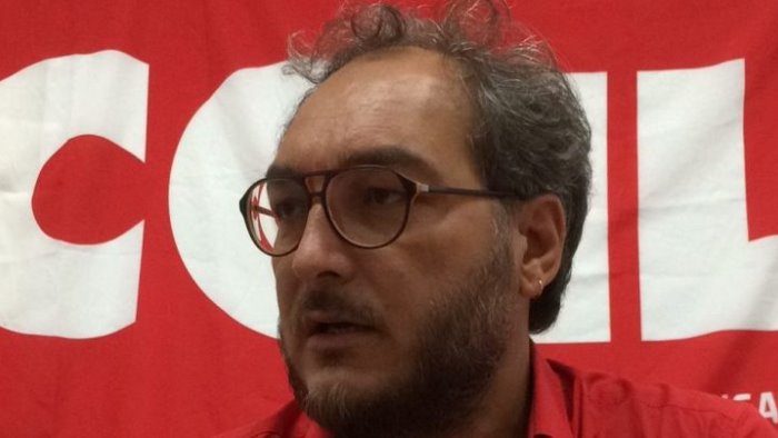 vertenza novolegno la cgil colpa dei deputati irpini